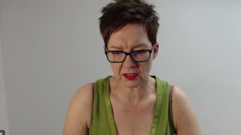 Sofie Velvet online show from January 6, 6:17 am