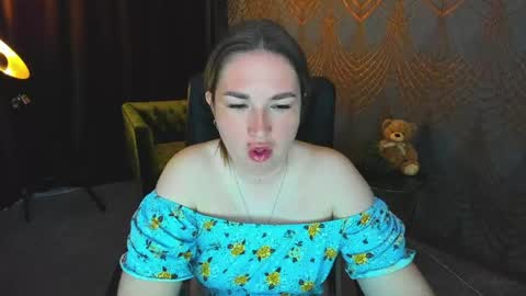 sofii_darling online show from May 5, 4:48 pm