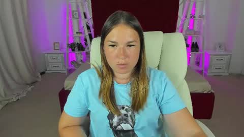 sofii_darling online show from July 1, 4:51 pm