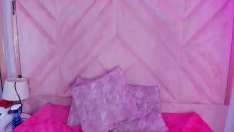 Snapshot of sofii_jones chatting on October 8, 12:41 am sofii_jones online show from October 8, 12:41 am