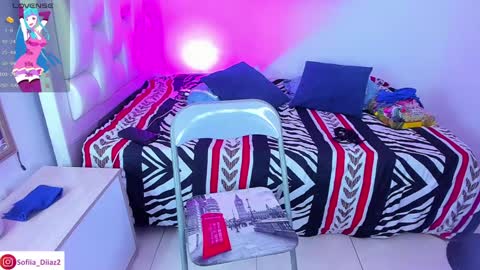 Snapshot of sofiia_diiaz chatting on December 6, 8:40 pm Sofa Daz online show from December 6, 8:40 pm
