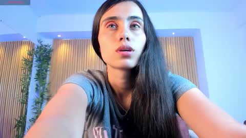 Snapshot of sofiia_palacioss chatting on December 1, 6:02 pm Sofiia Everyday From 1400 to 2200 Col Time online show from December 1, 6:02 pm