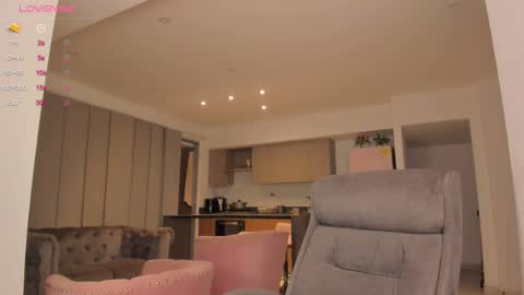    online show from February 3, 3:59 am