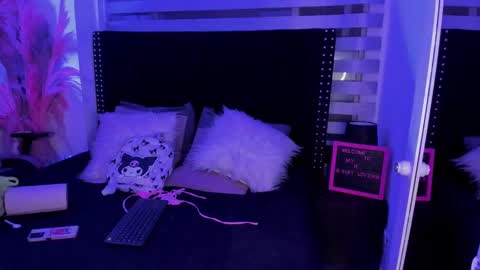 Snapshot of sofiia_rubb chatting on February 8, 7:04 am Sofia online show from February 8, 7:04 am
