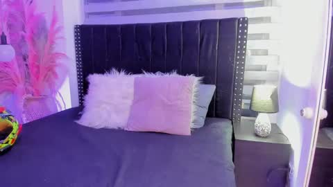 Snapshot of sofiia_rubb chatting on February 9, 4:04 am Sofia online show from February 9, 4:04 am