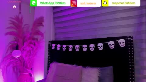 Snapshot of sofiia_rubb chatting on October 18, 4:37 am Sofia online show from October 18, 4:37 am