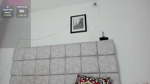 Snapshot of sofiia_smith_ chatting on December 16, 9:31 pm sofiia_smith_ online show from December 16, 9:31 pm