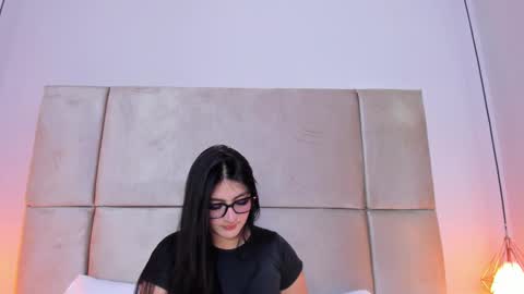 Snapshot of sofiiaduque_ chatting on December 3, 5:15 am Sofia online show from December 3, 5:15 am