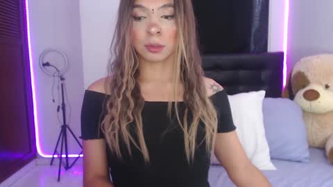   online show from January 24, 9:05 pm