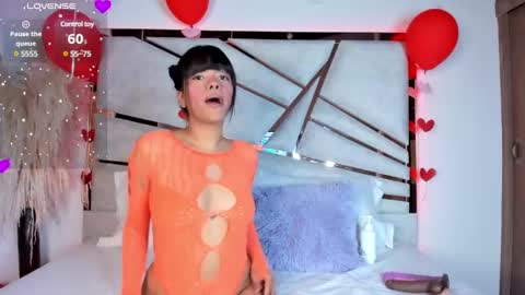 Snapshot of sofijohnsonx chatting on February 20, 1:51 pm sofijohnsonx online show from February 20, 1:51 pm