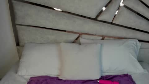 Snapshot of sofijohnsonx chatting on January 7, 12:07 pm sofijohnsonx online show from January 7, 12:07 pm