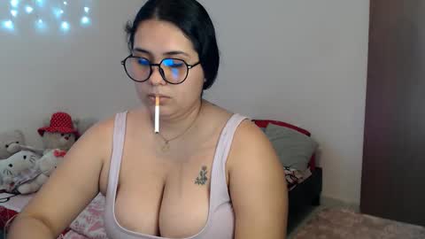 Snapshot of sofimabelnasty19 chatting on October 24, 11:23 pm sofi online show from October 24, 11:23 pm