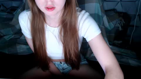 Snapshot of sofinovvak chatting on May 1, 8:57 pm Sofi online show from May 1, 8:57 pm