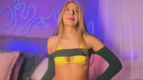 Sofi online show from March 5, 11:28 am