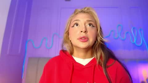 Sofi online show from April 15, 11:39 am