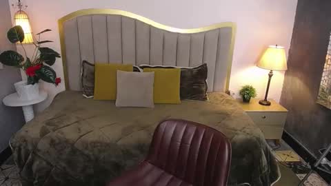 Cam and Amy online show from February 9, 8:13 pm