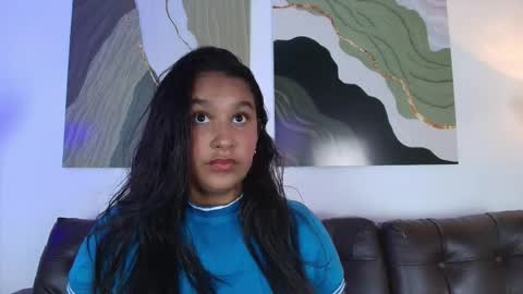 Snapshot of soft_bella_ chatting on April 11, 2:38 am sofi online show from April 11, 2:38 am