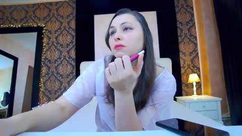 Snapshot of soft_lilly chatting on January 6, 6:06 am Lilly online show from January 6, 6:06 am