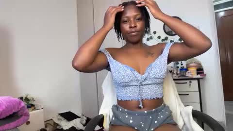 soft_nicole online show from February 22, 12:58 pm