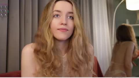 softdreamer_ online show from November 16, 12:55 pm