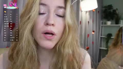 softdreamer_ online show from February 14, 8:44 am