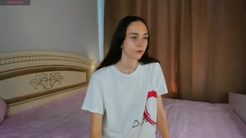 Elly online show from September 28, 7:25 am