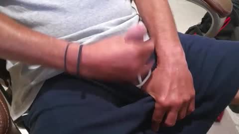 Snapshot of softwareman chatting on September 16, 1:23 pm softwareman online show from September 16, 1:23 pm