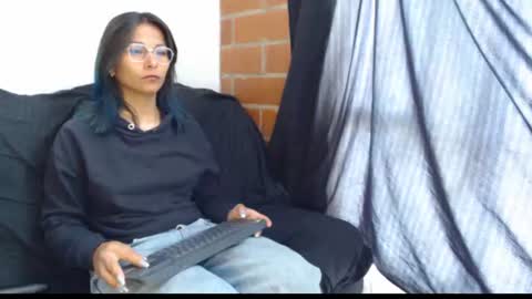Snapshot of sofy_dep chatting on June 28, 6:36 pm Sofy online show from June 28, 6:36 pm