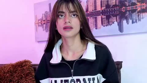 sofy_durand online show from April 1, 12:06 pm