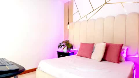 sol_midelton online show from March 9, 4:00 pm