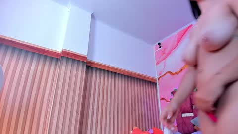 Snapshot of sol_stephanny chatting on February 25, 9:24 pm Sol online show from February 25, 9:24 pm