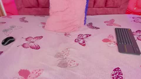 Snapshot of sol_stephanny chatting on January 17, 6:22 pm Sol online show from January 17, 6:22 pm