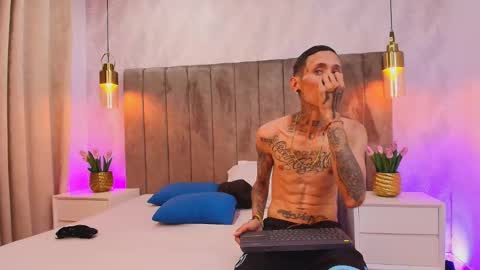 SOL  THIAGO online show from March 26, 7:19 pm