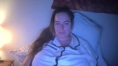 Snapshot of sola_limelight chatting on November 7, 4:01 am sola_limelight online show from November 7, 4:01 am