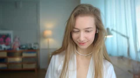 Bella online show from February 27, 10:37 am