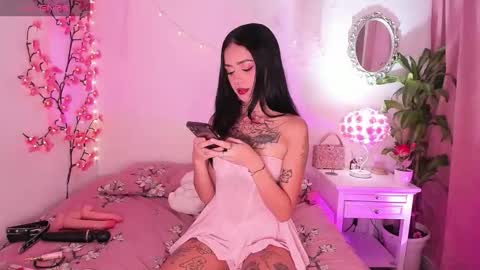 solecito online show from February 9, 4:05 am