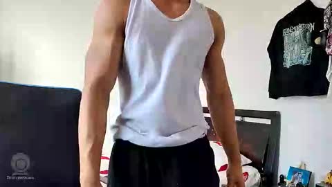 Hi Im Weller Check my Bio  online show from March 4, 9:43 pm