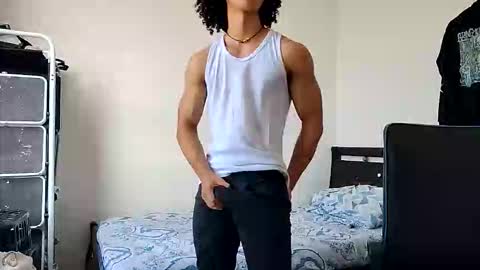 Hi Im Weller Check my Bio  online show from March 18, 8:23 pm