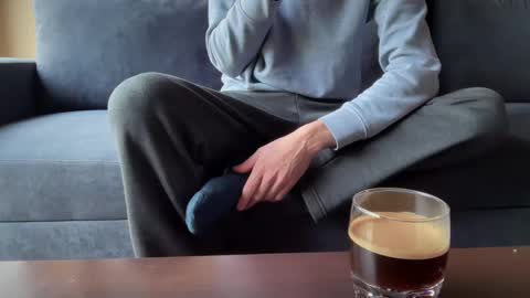 Sondages online show from February 12, 8:16 am