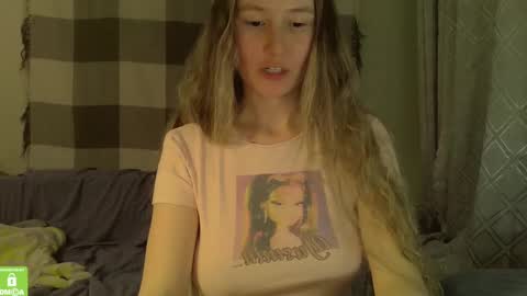 Mary online show from December 21, 3:31 pm