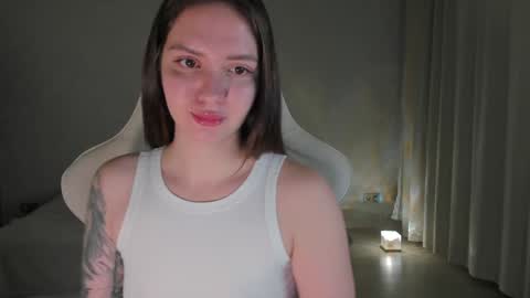 Snapshot of sonia_moon_ chatting on December 4, 1:14 am sonia_moon_ online show from December 4, 1:14 am