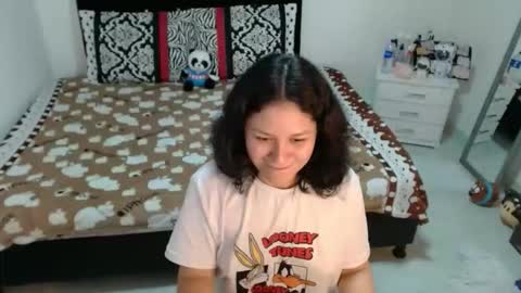 Snapshot of soniaplayboobs chatting on February 6, 4:54 pm soniaplayboobs online show from February 6, 4:54 pm