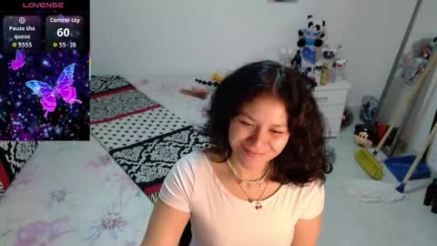 Snapshot of soniaplayboobs chatting on February 12, 12:22 pm soniaplayboobs online show from February 12, 12:22 pm
