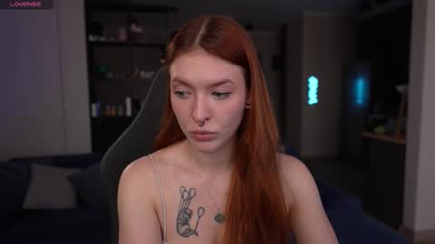 Snapshot of sonic_porn chatting on December 5, 11:41 am sonic_porn online show from December 5, 11:41 am