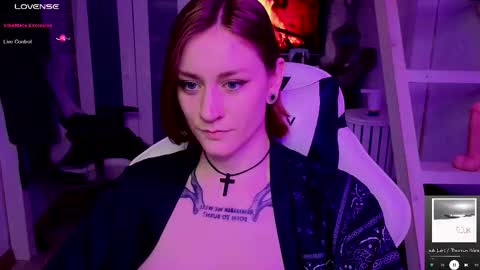 Snapshot of sonicsupergirl chatting on November 4, 10:20 pm Rie online show from November 4, 10:20 pm