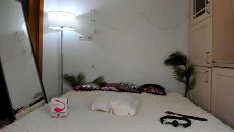 SONIA online show from March 12, 3:18 pm