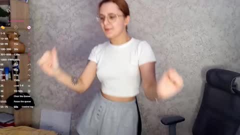 Snapshot of sonya_mikki chatting on March 10, 2:28 am Sonya  online show from March 10, 2:28 am