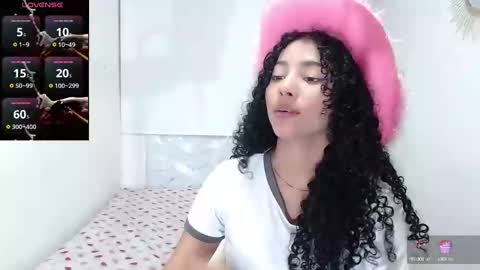 Snapshot of sophi_baby chatting on March 7, 11:16 pm Sophi baby online show from March 7, 11:16 pm