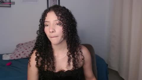 Snapshot of sophi_baby chatting on September 14, 3:38 am Sophi baby online show from September 14, 3:38 am