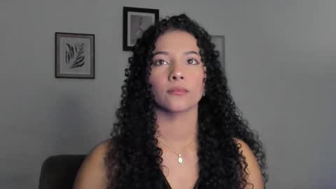 Snapshot of sophi_baby chatting on February 2, 4:33 am Sophi baby online show from February 2, 4:33 am